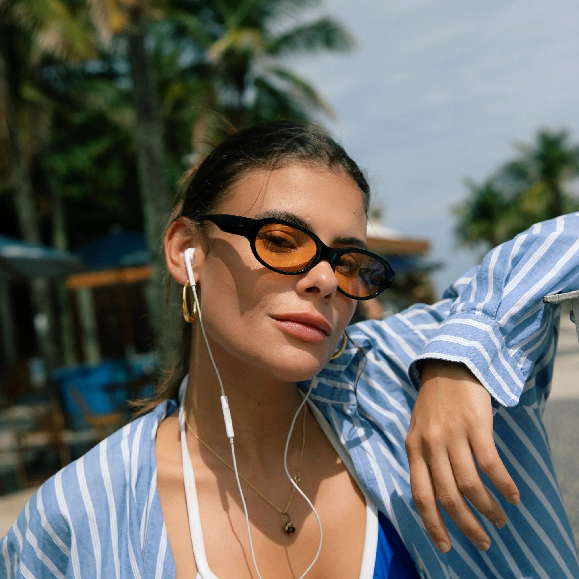 BROOKE IN AMBER TINT