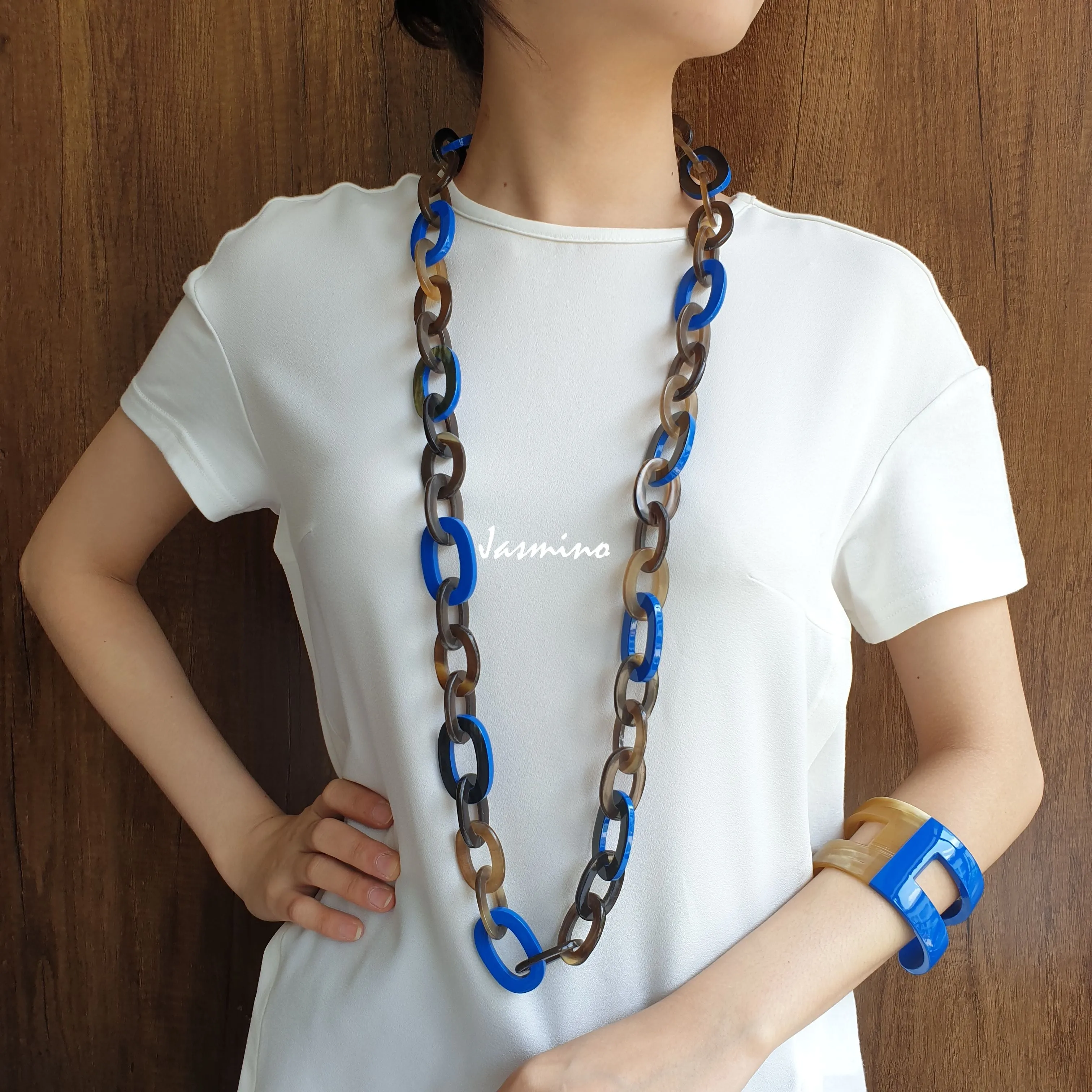 Elegant Handmade Necklace J18166, Made by Natural Buffalo Horn and Lacquer