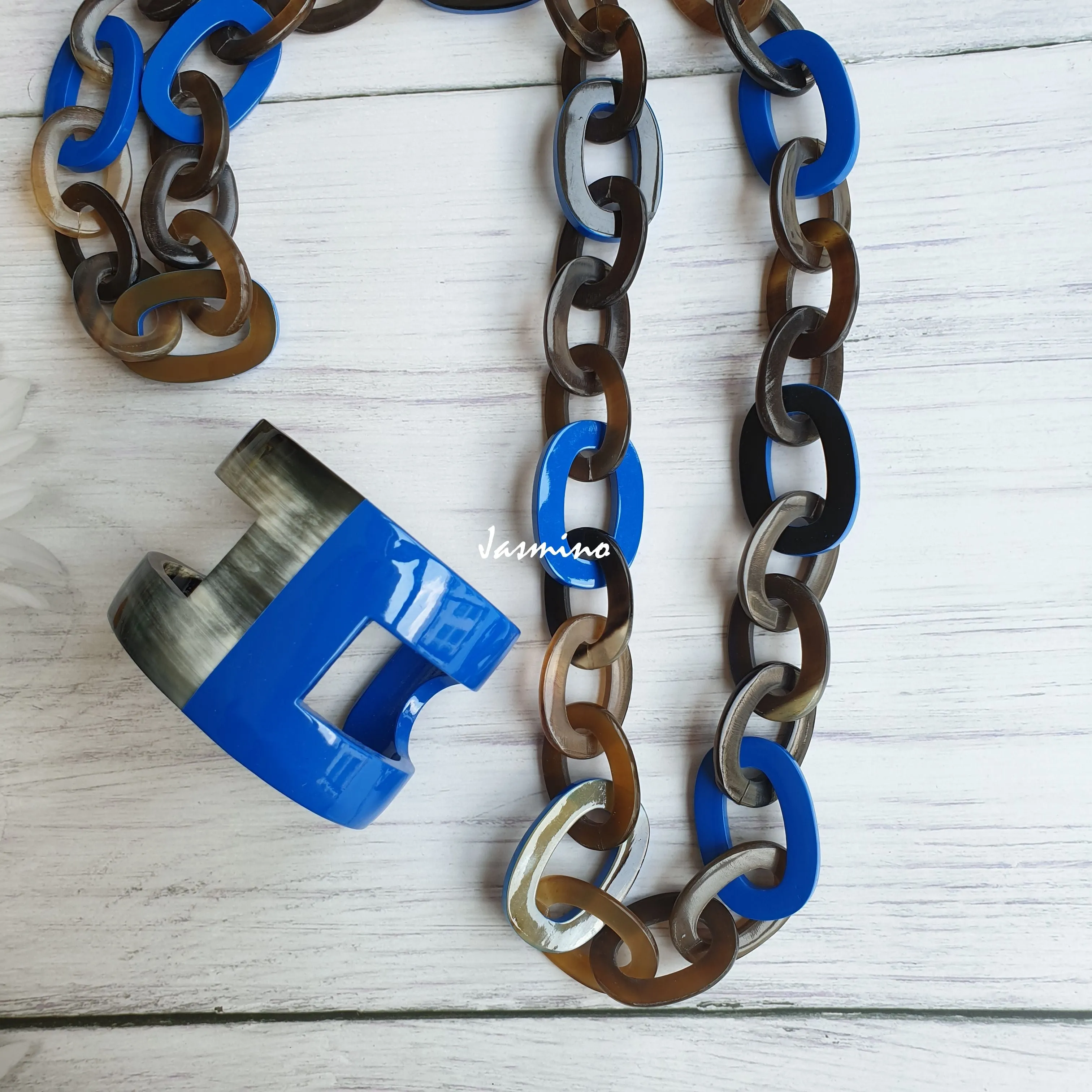 Elegant Handmade Necklace J18166, Made by Natural Buffalo Horn and Lacquer
