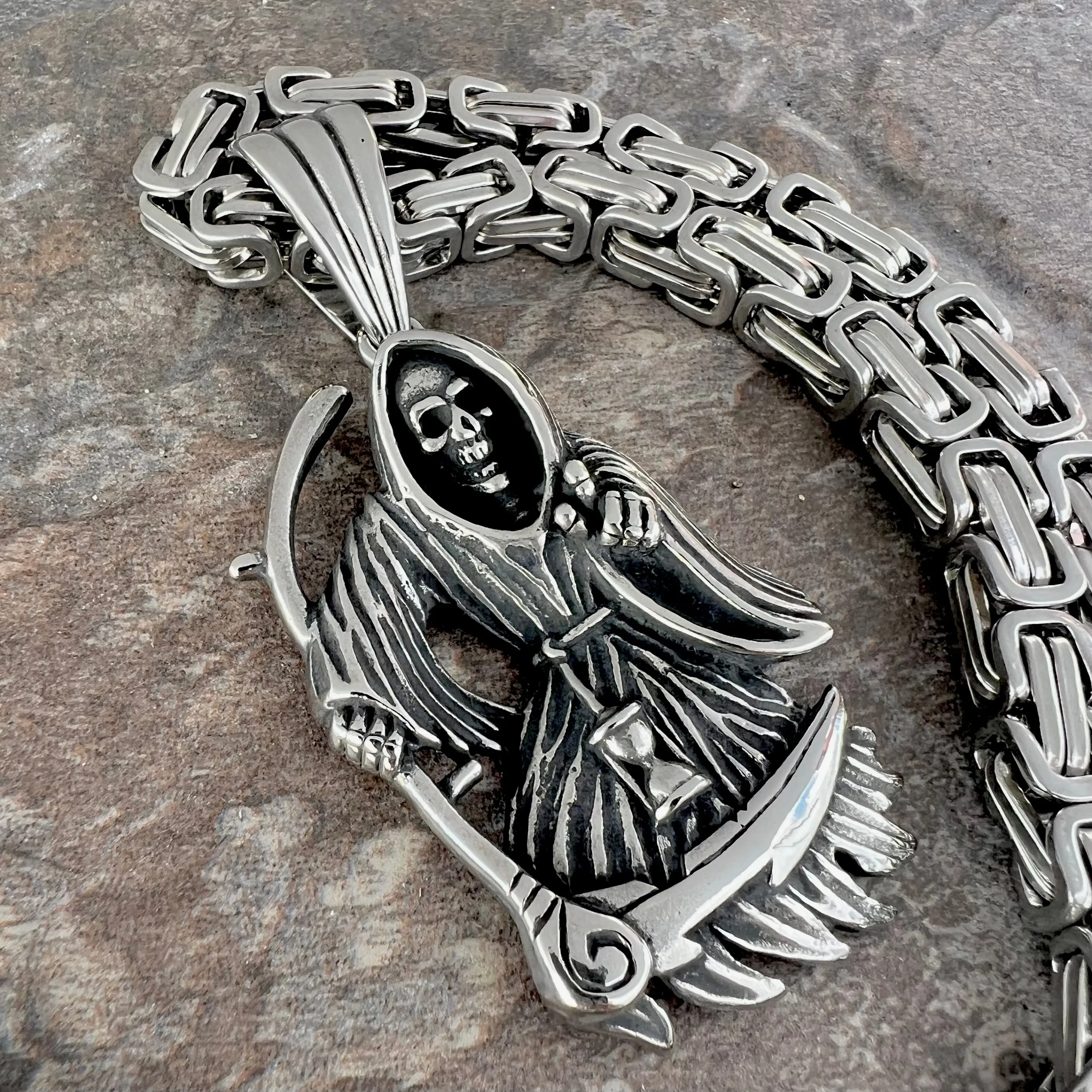 Grim Reaper & Scythe Pendant - Necklace (450)