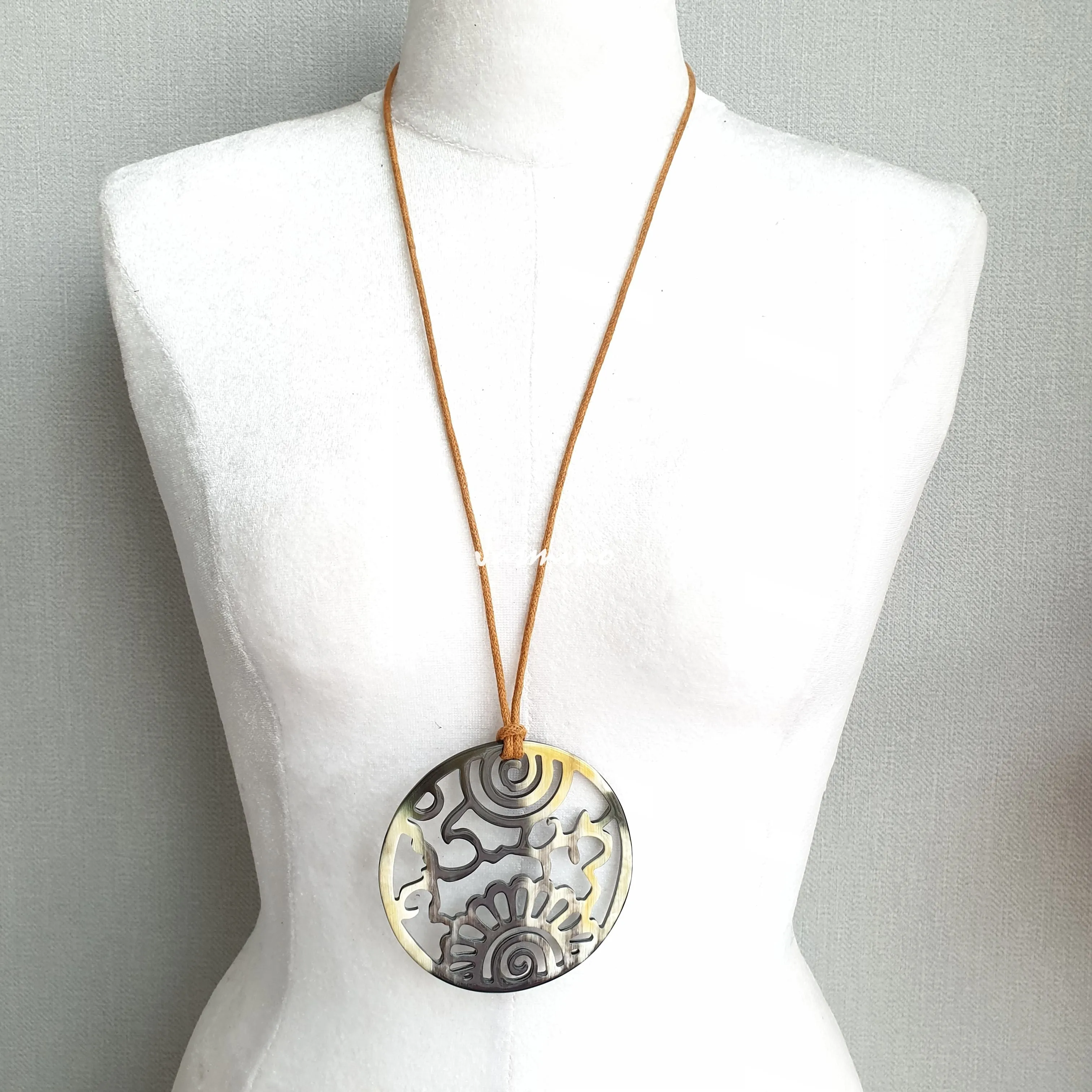 Natural Handmade Buffalo Horn Pendant J17967, Enhanced Value for Women